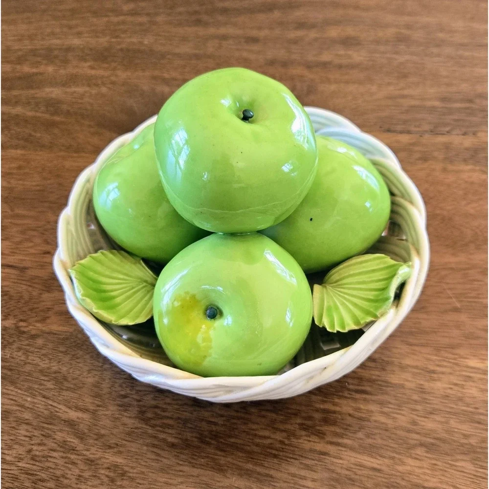 Vintage (1970s) Ceramic Majolica Green Apple White Lattice Basket Made In Italy